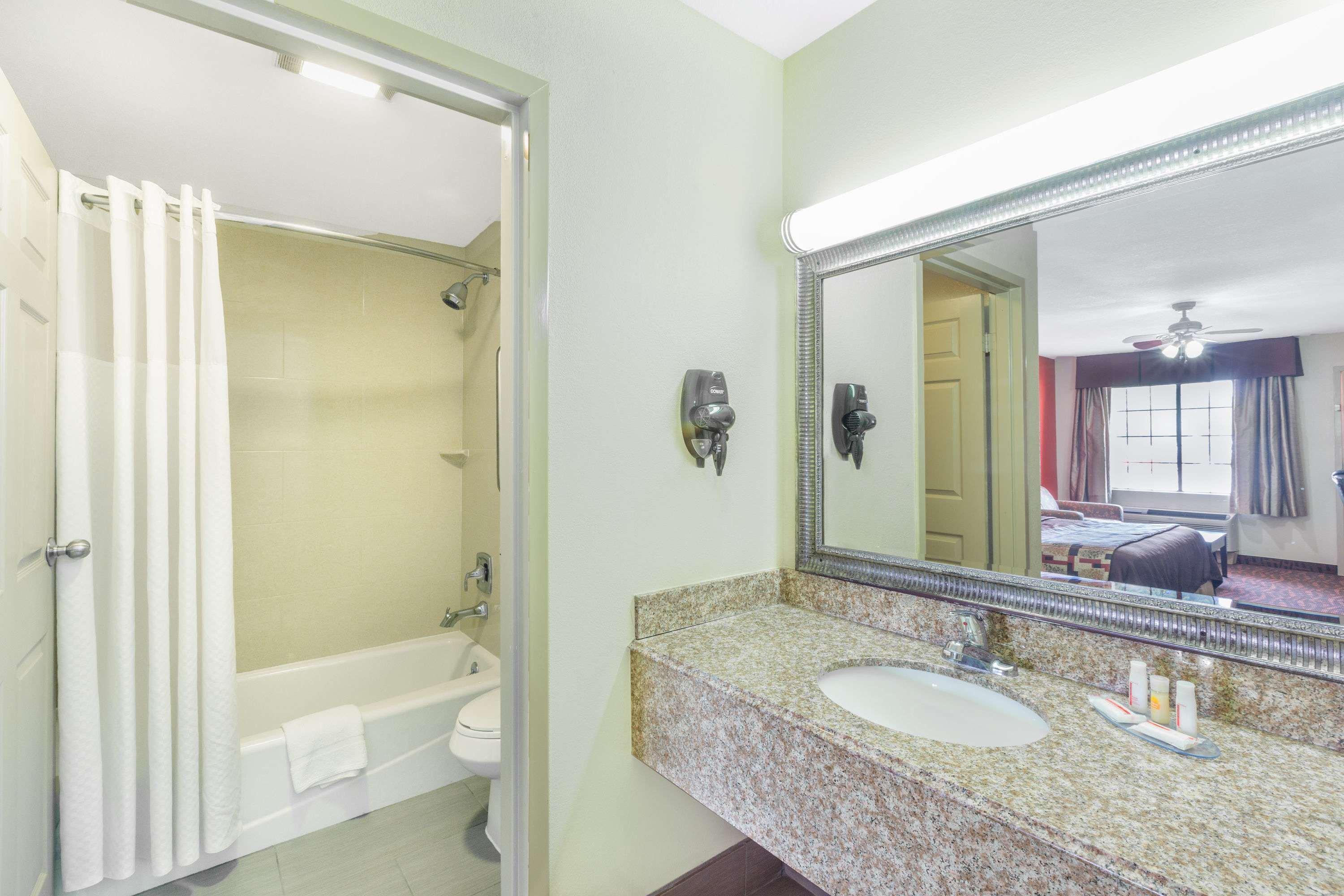 Days Inn By Wyndham Rayville Dış mekan fotoğraf